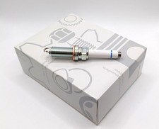 Aston Martin V8 (DB11, Vantage, DBX, DB12) Spark Plug - Set of 8