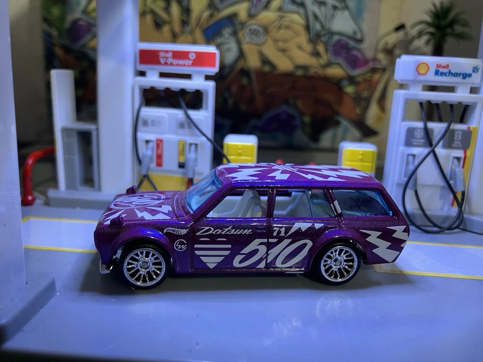 Vagón Datsun Bluebird 510 JDM suelto púrpura '71 Hot Wheels COMO NUEVO PILOTOS REALES Foto 2 de 4