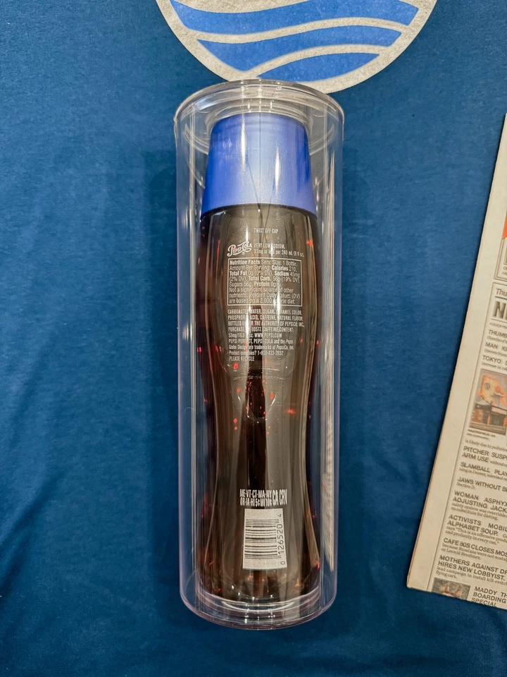 Back to the Future - Pepsi Perfect Bottle NYCC 2015 Rare Collectible Bundle - Image 3 of 4