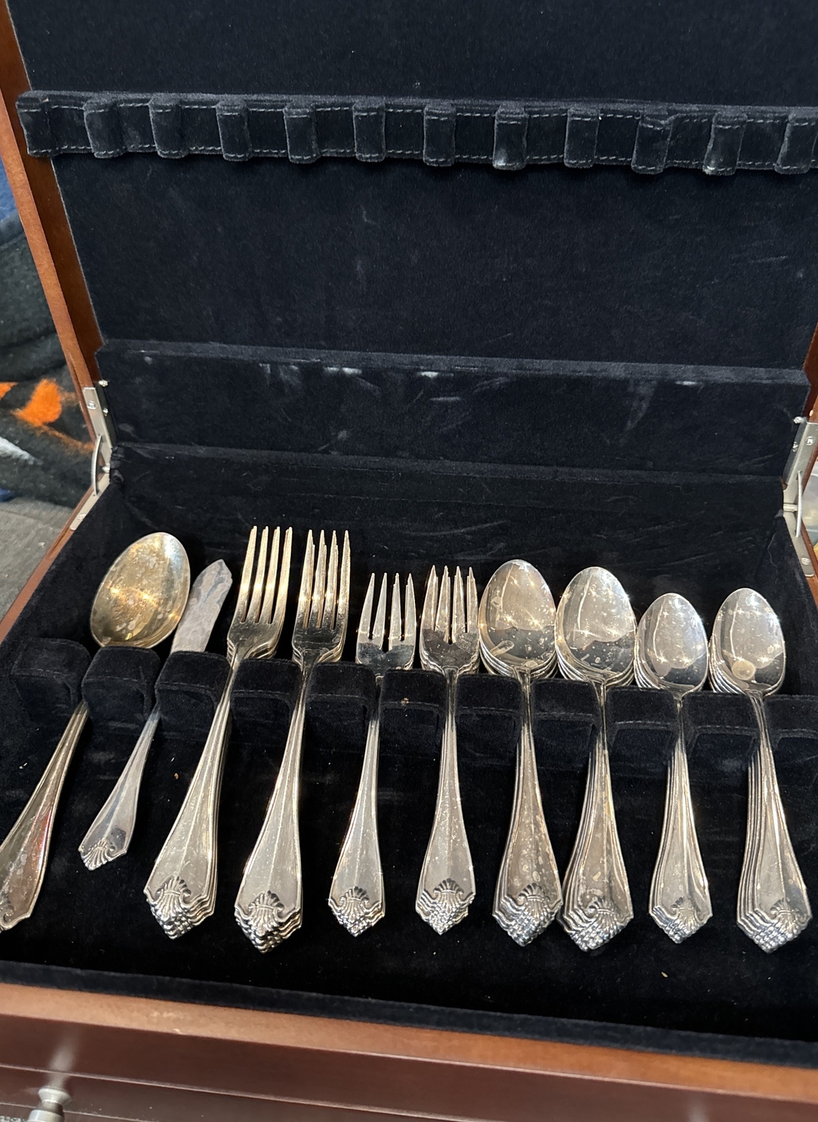 Oneida USA King James Flatware Set, Service for 10 eBay
