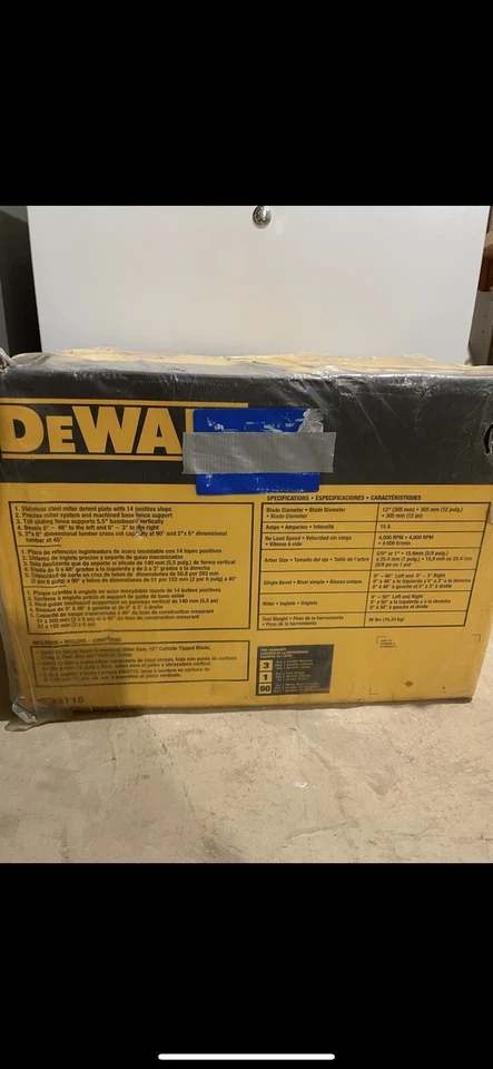 Brand New DeWalt 15 amps 12 in. Corded Compound Miter Saw Machine power tools - Image 2 of 4