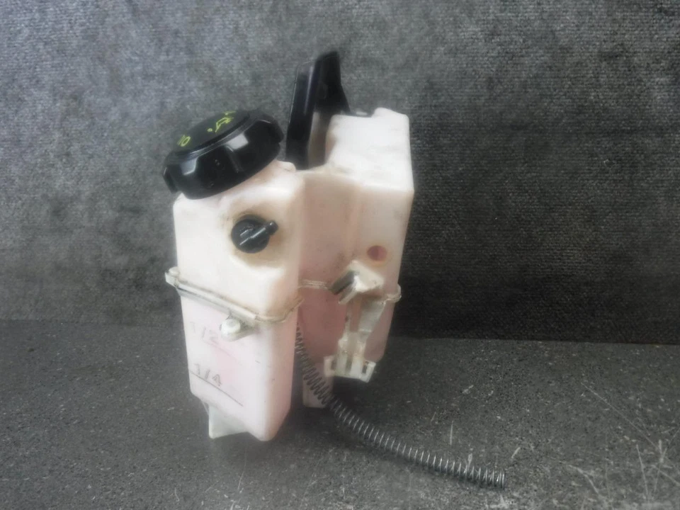 05 Ski Doo MXZ 1000 Mach Z tanque de depósito de aceite 28I Foto 3 de 3