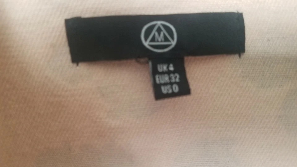 Chaqueta vaquera Missguided rosa negra con estampado animal talla 0 Foto 3 de 4