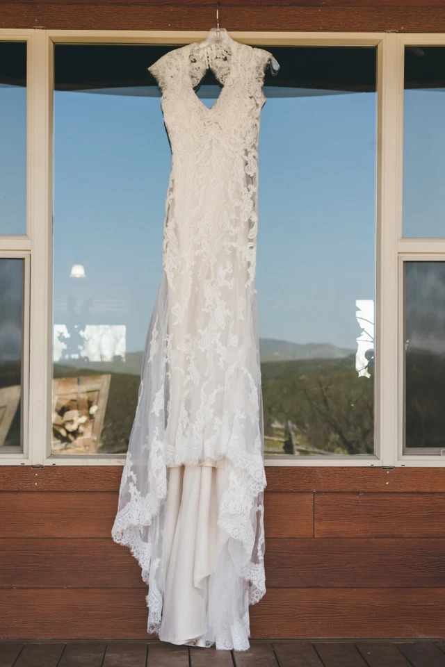 Maggie Browyn wedding dress - Image 2 of 4