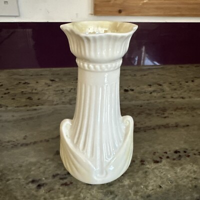 Vintage Vase Belleek Irland grün Stempel irisierend creme Vase 17 cm hoch