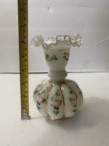 Fenton Charleton Roses Silver Crest Crimpled Milk Glass Melon Style Vase - Picture 6 of 6