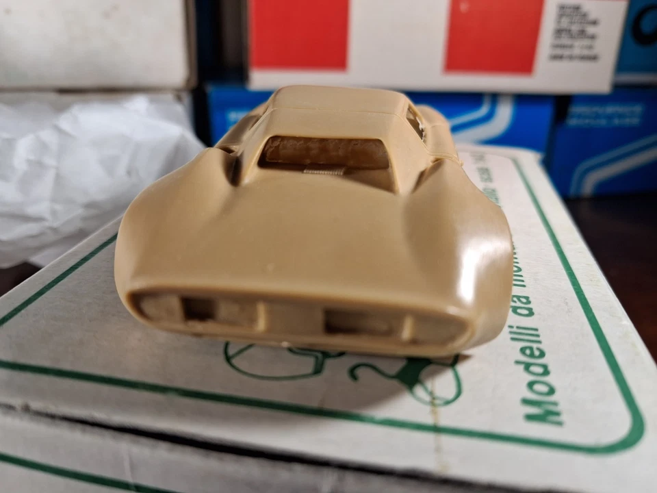 FDS KIT FERRARI 250 LM SCALA 1/43 ANNO 1968 - Immagine 3 di 4