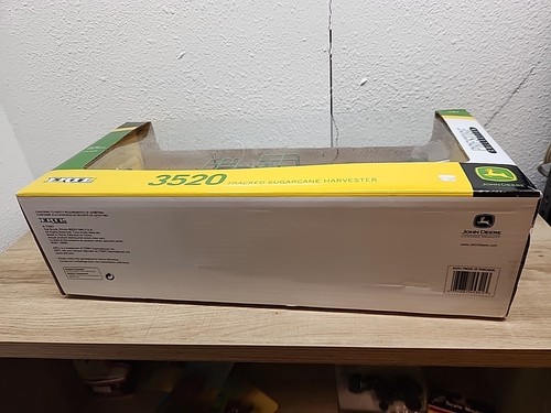 1/32 Ertl John Deere 3520 Tracked Sugarcane Harvester Prestige Collection - Picture 7 of 9