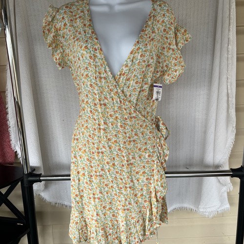Billabong pale yellow Floral Sun Dress - Size M NEW