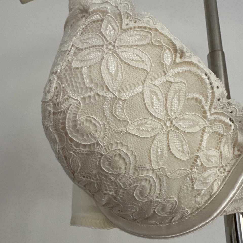 Wonderbra Style 7263 Ivory Lace Underwire Push-up Bra Lined Cups 38D - Image 2 of 4