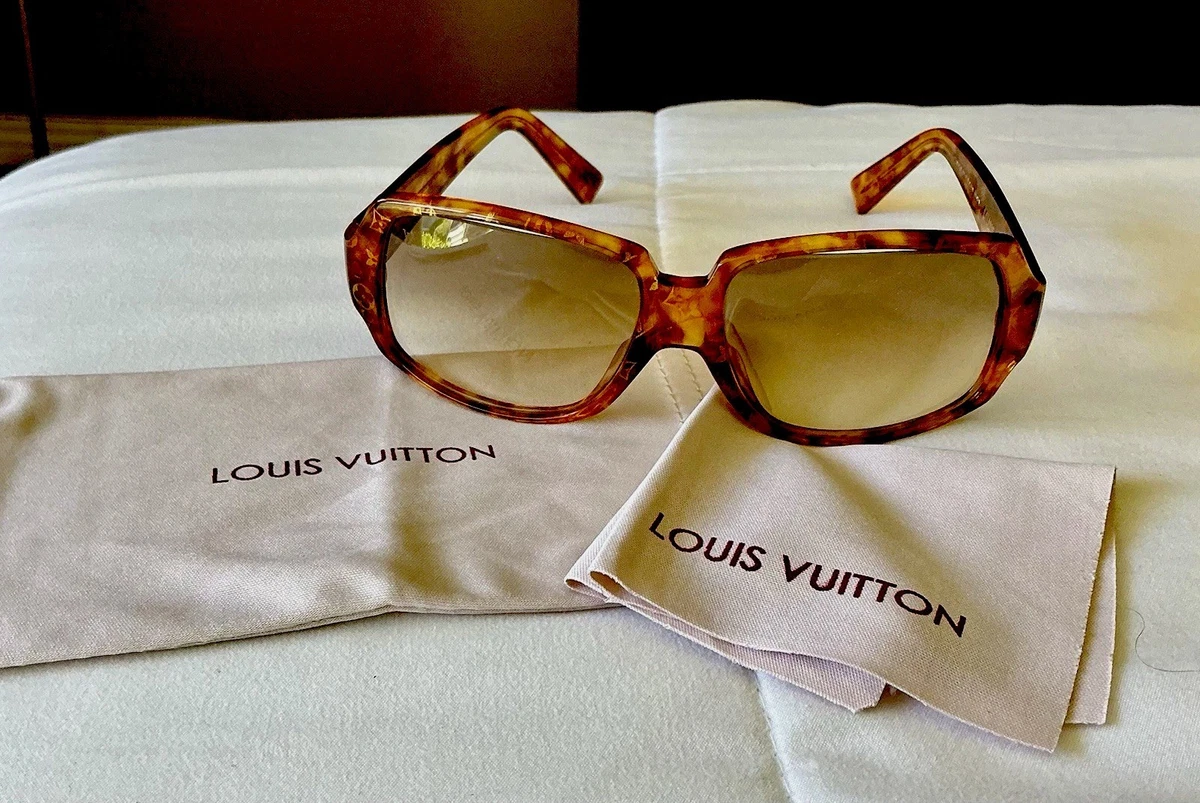LOUIS VUITTON Sun Glasses Eye Wear Metal Plastic Gold Brown Italy Z0255E 30EG035 Louis Vuitton Plastic Frame Sunglasses for Women for sale | eBay main image 3