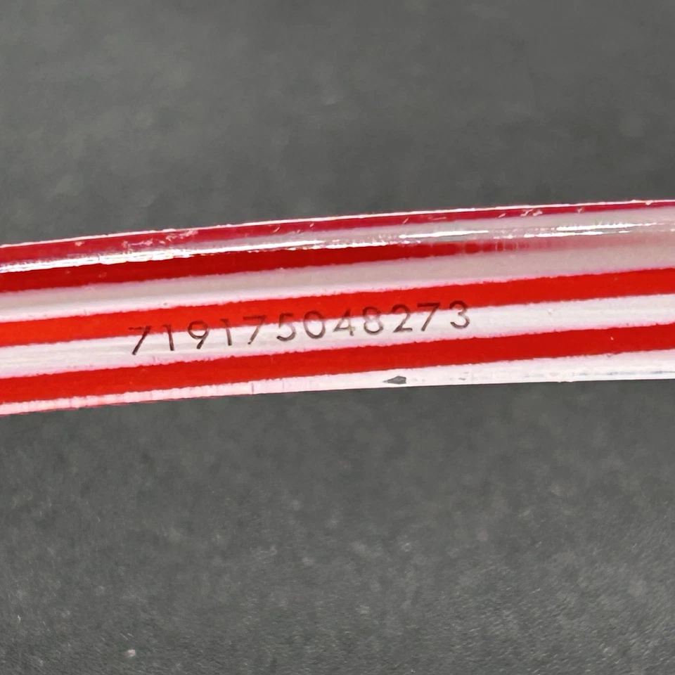 Gafas de sol redondas a rayas rojas y blancas sin marca con puente de ojo de cerradura usadas Foto 3 de 4