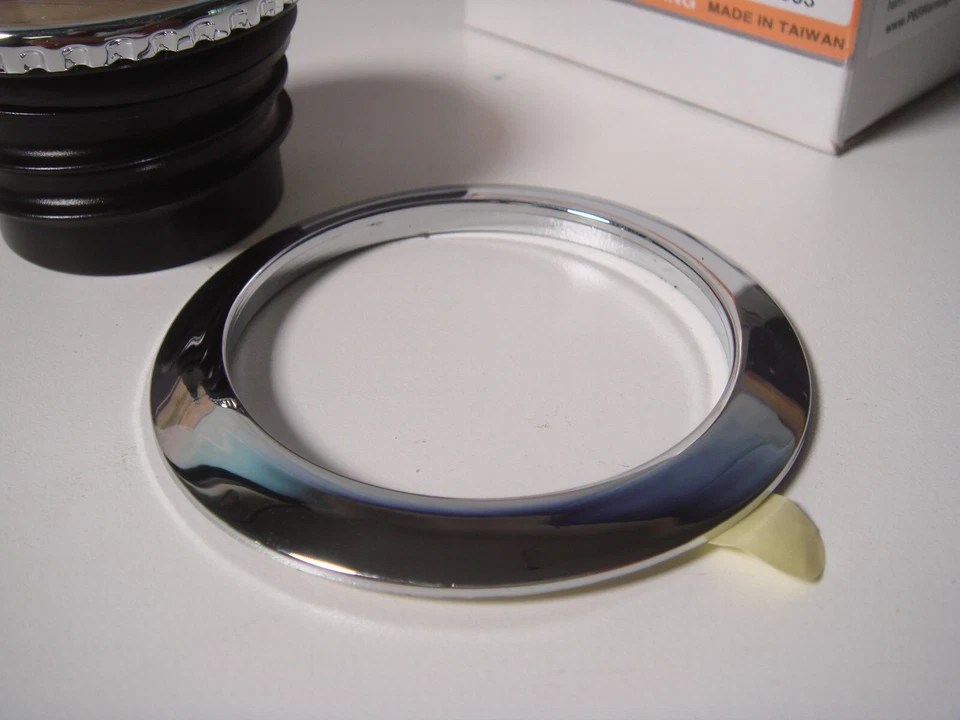 Tapa de gasolina Harley XL estilo liso ventilada cromada con moldura Sportster V-Twin 38-5551 H5 Foto 3 de 4