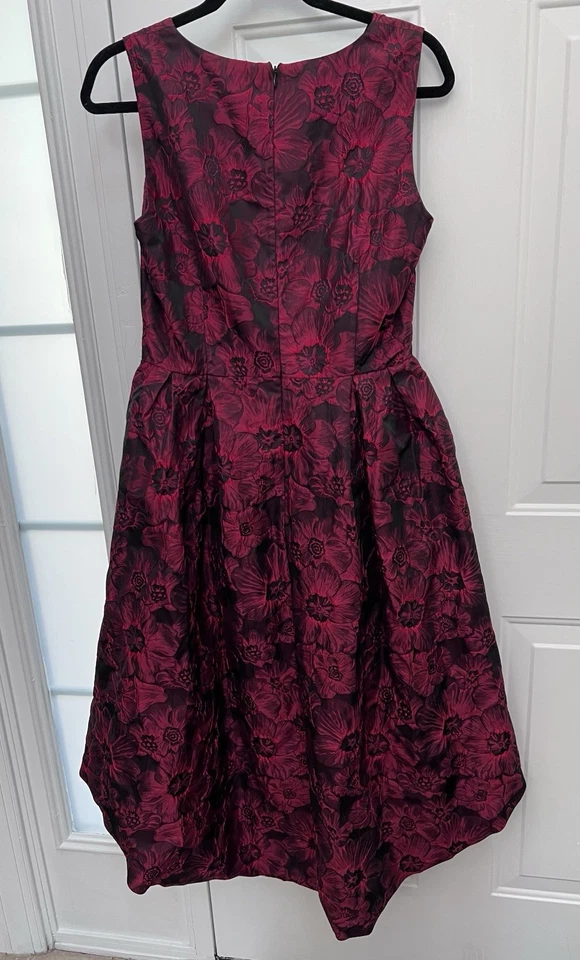 Vestido de Coquetel Forest Lily Vermelho e Preto Jacquard Fit and Flare Slvless Tamanho 10 - Imagem 3 de 4