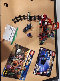 Lego 6857 The Dynamic Duo Funhouse Escape Retired!! Pre-owned