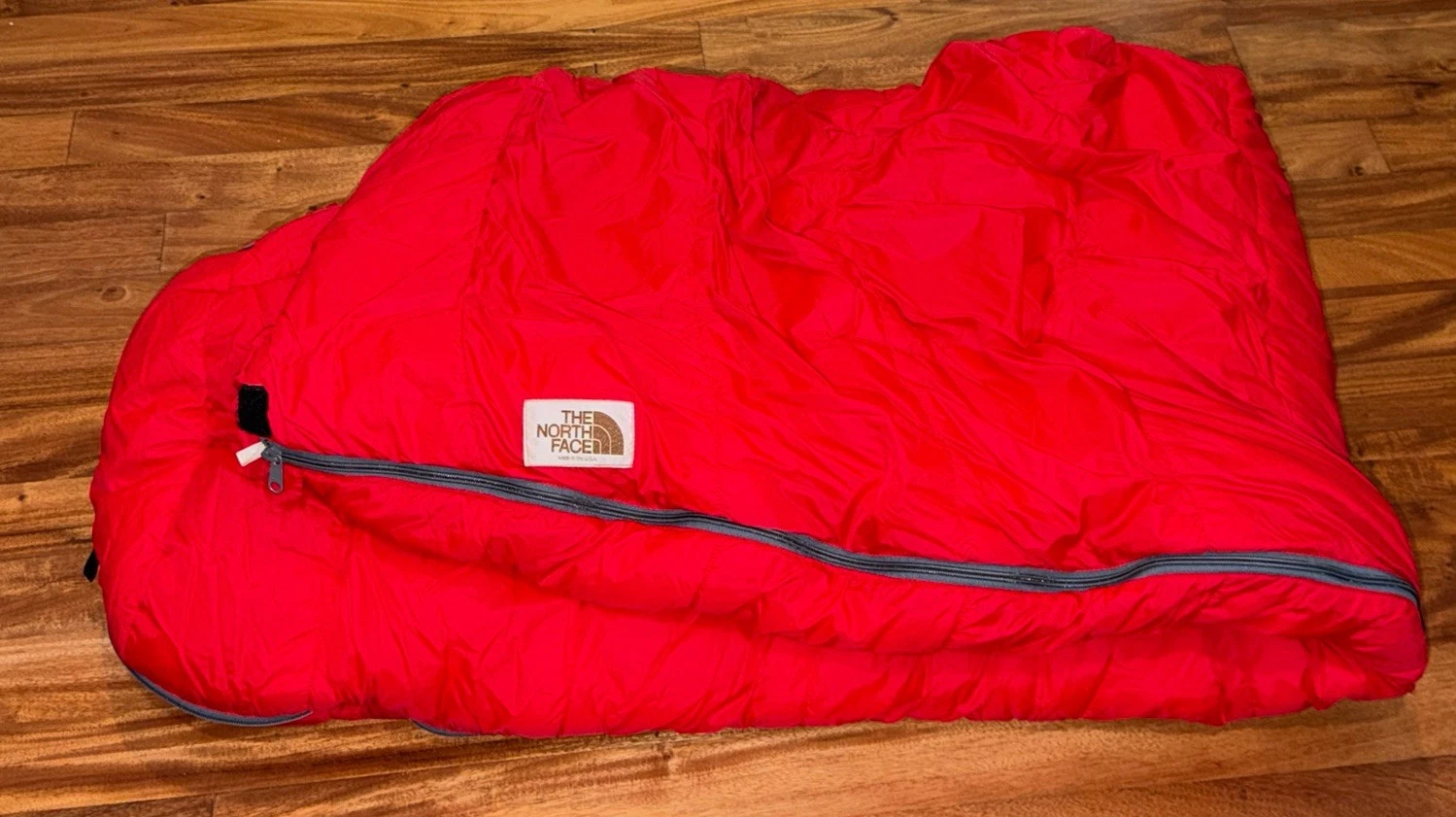 The North Face Vintage Made In The USA 12/83 Red Mummy Adult Sleeping Bag 80”