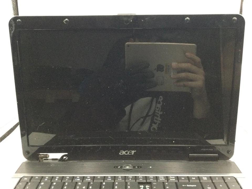 Portátil Acer Aspire 5532 - Para piezas - No enciende - 2 GB RAM -AMD-READ-BB Foto 2 de 4