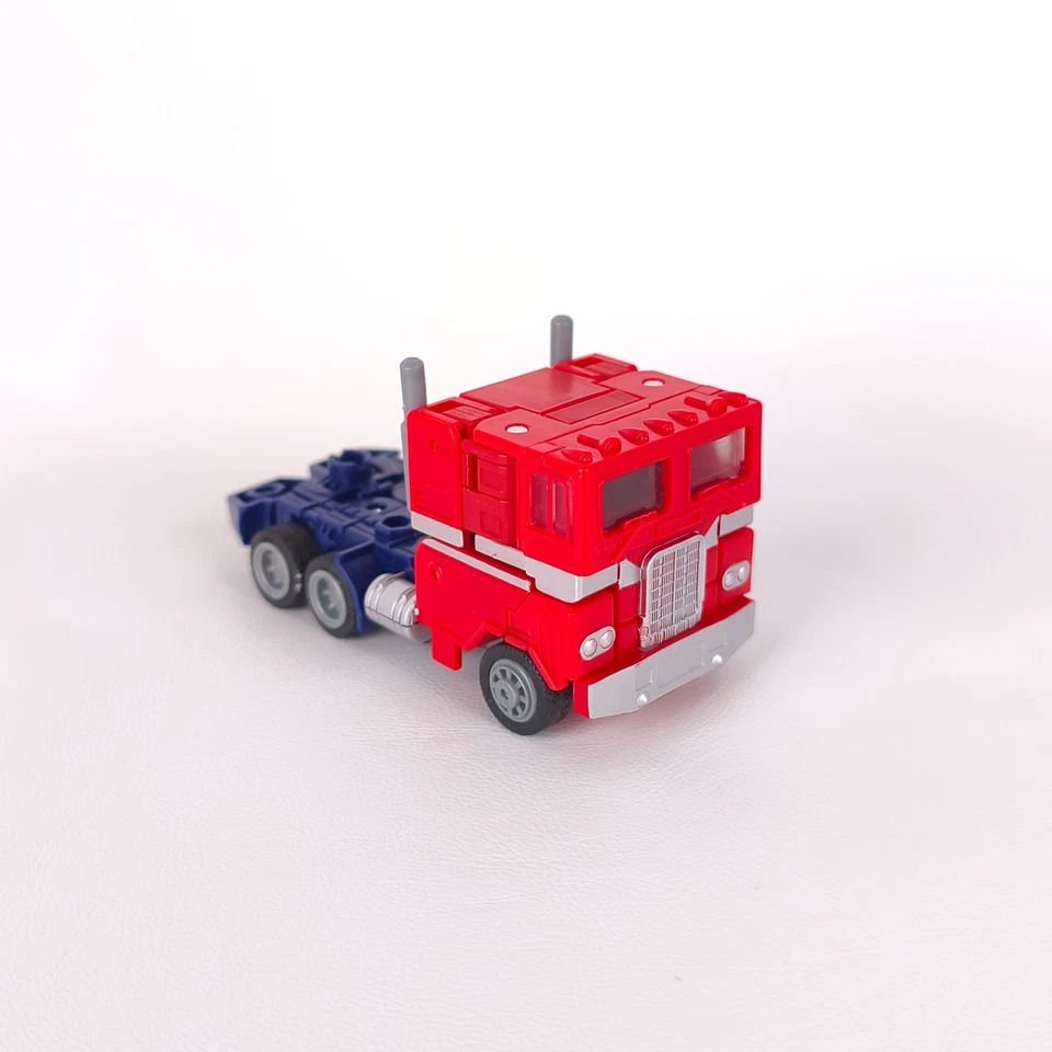 Transformers G1 Universe Optimus Prime Complete Legacy United Deluxe Class - Image 2 of 4