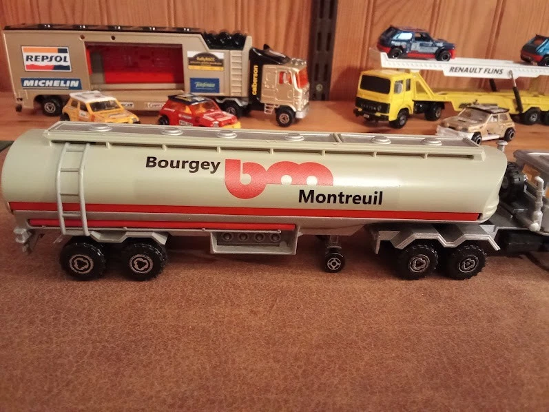 Majorette Scania citerne Bourgey Montreuil - Photo 3/4