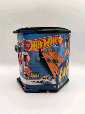 Hot Wheels  Roll Out Raceway Track Set Transforms To Store 80 Cars A