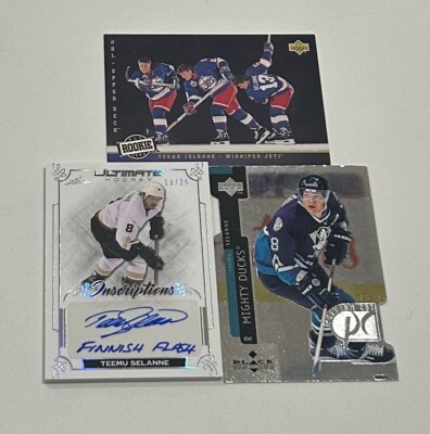 Teemu Selanne “Finnish Flash” Leaf Signed/ 25- Rookie/ Ducks UD