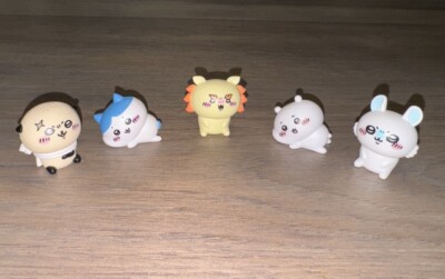 New Chiikawa Set of 5 Interior Mini Figures Hachiware Usagi