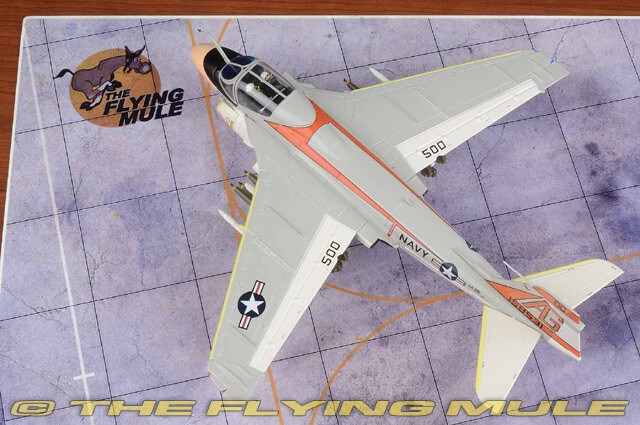 CW001643 | CENTURY WINGS 1:72 | A-6E INTRUDER US NAVY VA-65 'TIGERS