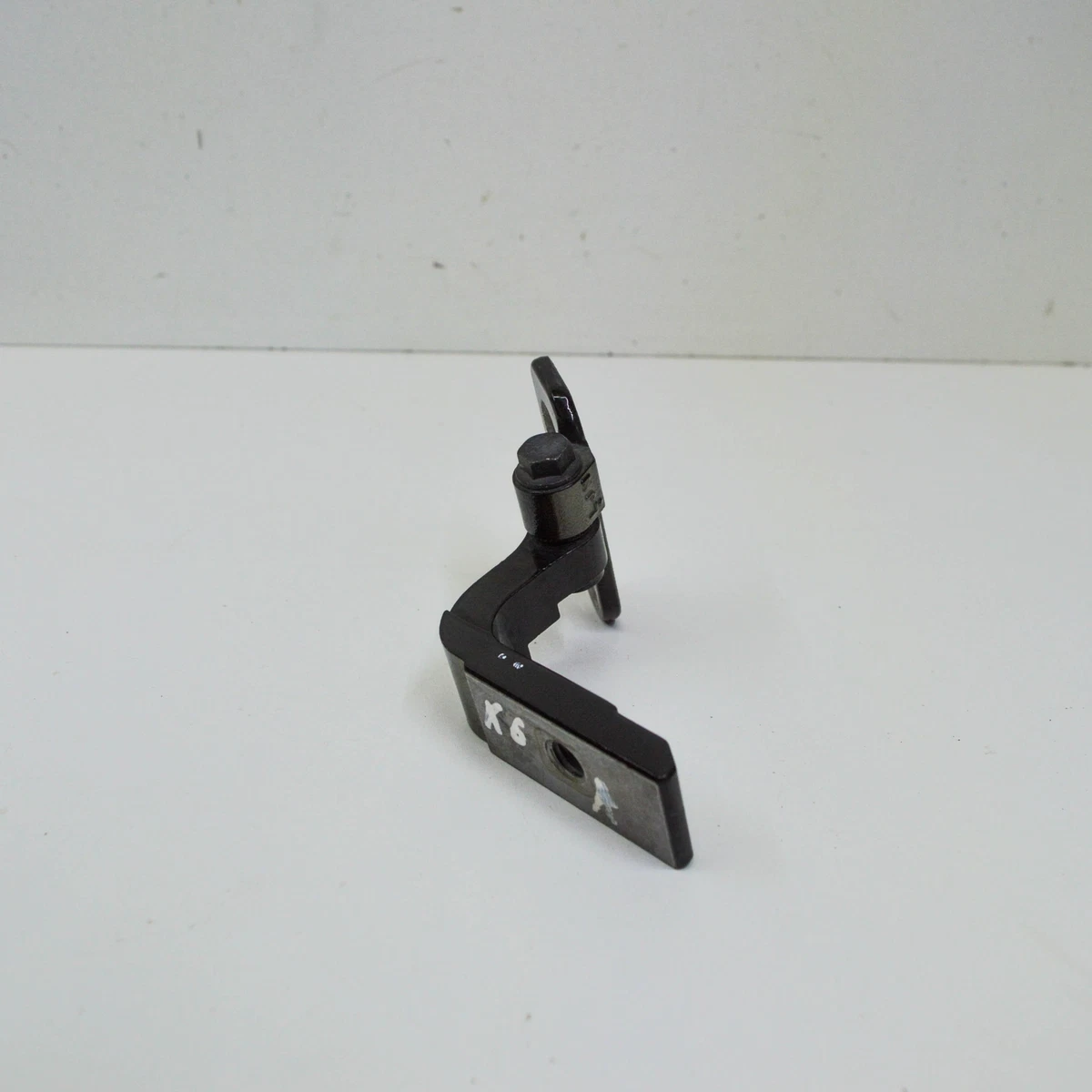 BMW 5 G30 2017 Rear Left Door Hinge 7333093 22309687 | eBay 