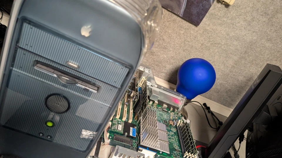 Apple Power Mac G4 1ª gen 1999/2001 Tower CPU PPC - OS X Tiger + Tastiera Apple - Immagine 4 di 4