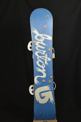 BURTON FEATHER SNOWBOARD SIZE 149 CM WITH BURTON MEDIUM BURTON FEATHER SNOWBOARD SIZE 149 CM WITH BURTON MEDIUM