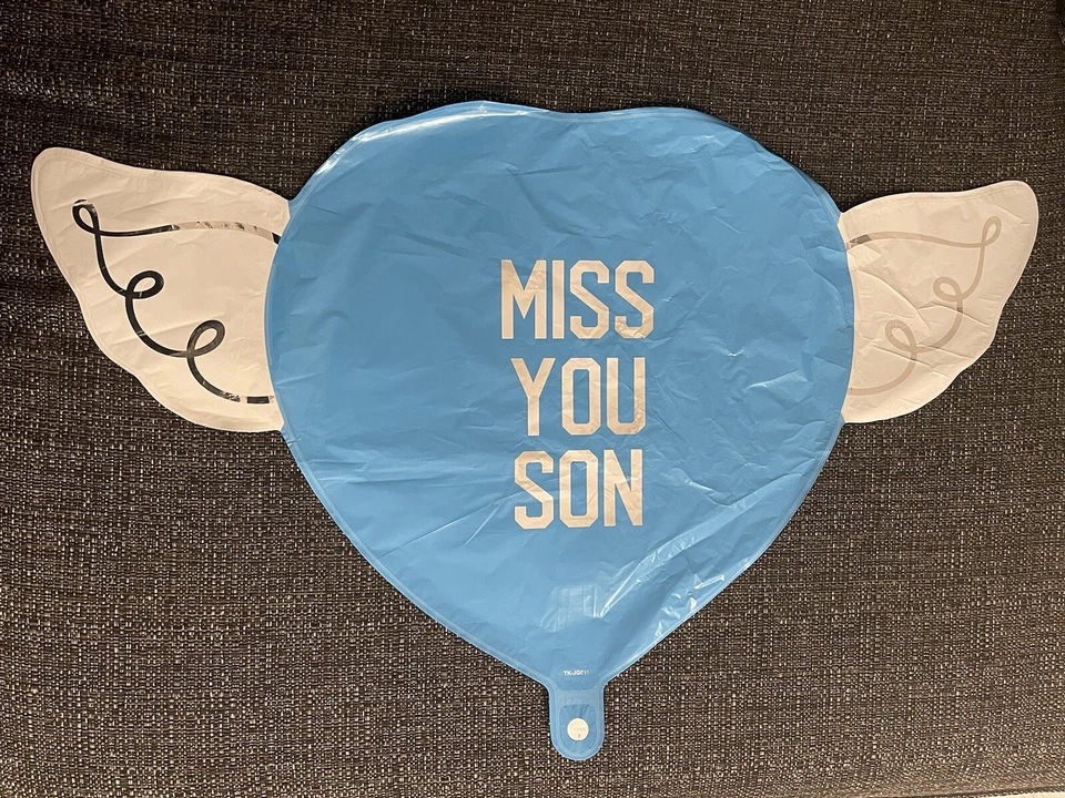 Miss You Son Heavenly 气球心形天使翅膀 (蓝色) — 第 4/4 张图片