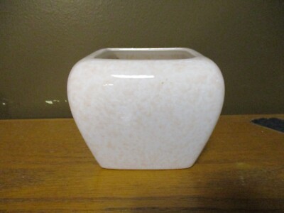Vintage 1988 - FTDA Planter - Retro Style - White with Pink Speckles - Japan