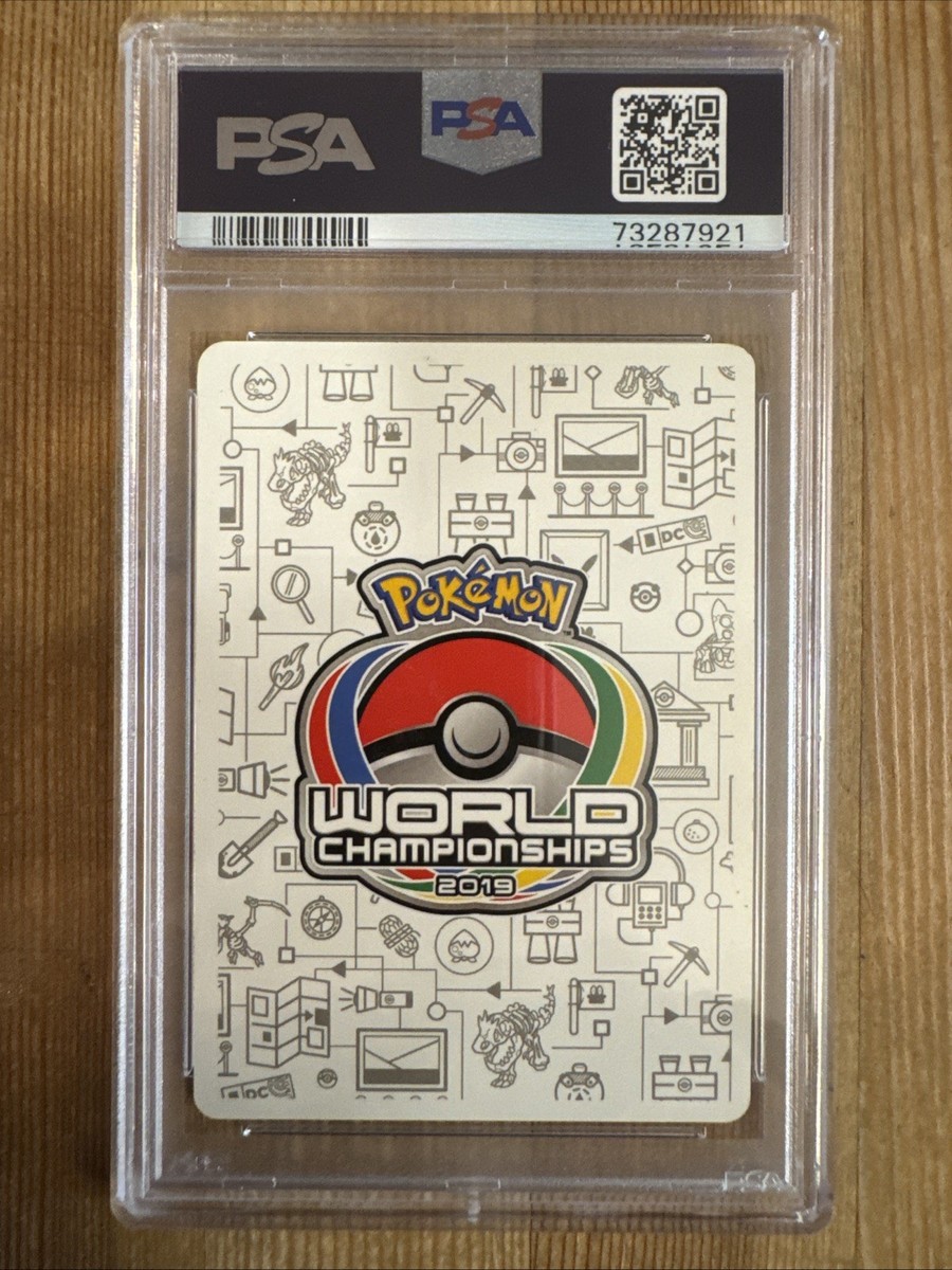 Reshiram & Charizard GX - World Championships 2019 20/214 Tag Team