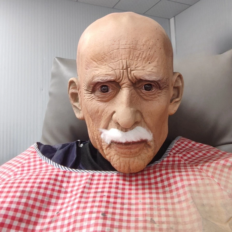 🎭 Realistic Old Man Latex Mask – Maschera Realistica Uomo Anziano con Barba per - Immagine 2 di 4