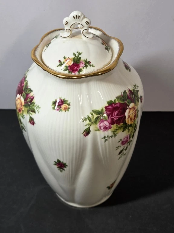 Royal Albert - Old Country Roses Vaas Gift - Vintage Fine Bone China Display Vaas - Medium Size - Bloemenpatroon, 22cm, Wit