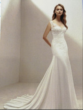 Classic Beach Wedding Dress Viana by Pronovias US10 Ivory NWT