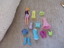 Vintage Polly Pocket Bundle Doll with Clothin...