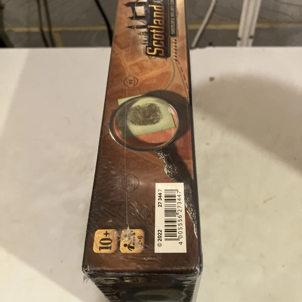 Ravensburger Scotland Yard Sherlock Homes Edition Family Strategy Board Game - Image 3 of 4