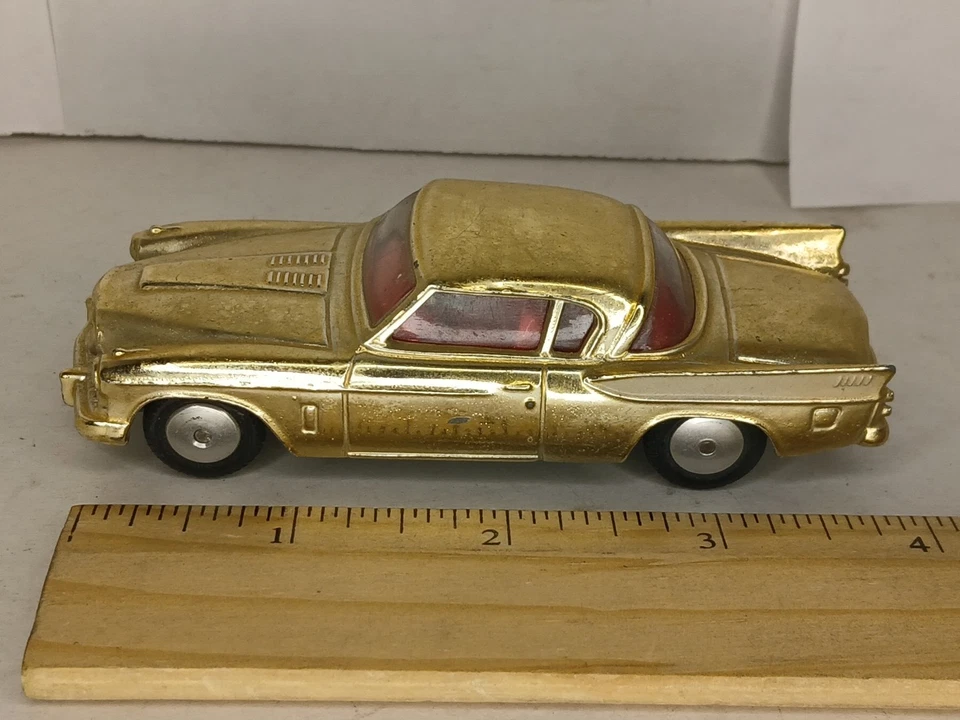 VINTAGE CORGI TOYS 211S STUDEBAKER "GOLDEN HAWK" DIE CAST CAR W/ ORIGINAL BOX - Image 2 of 4