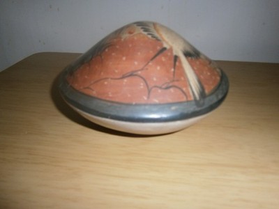 Vintage  'V. Silva Mexico' clay hollow trinket?? ornament. Bird design.15cm(E24)