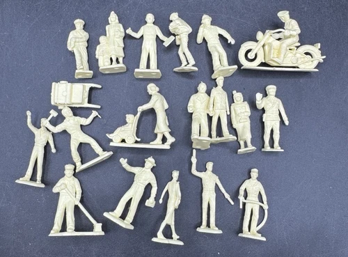 20 Rare Official Marx 1950s-1960s Airport Employees and Patrons -T22