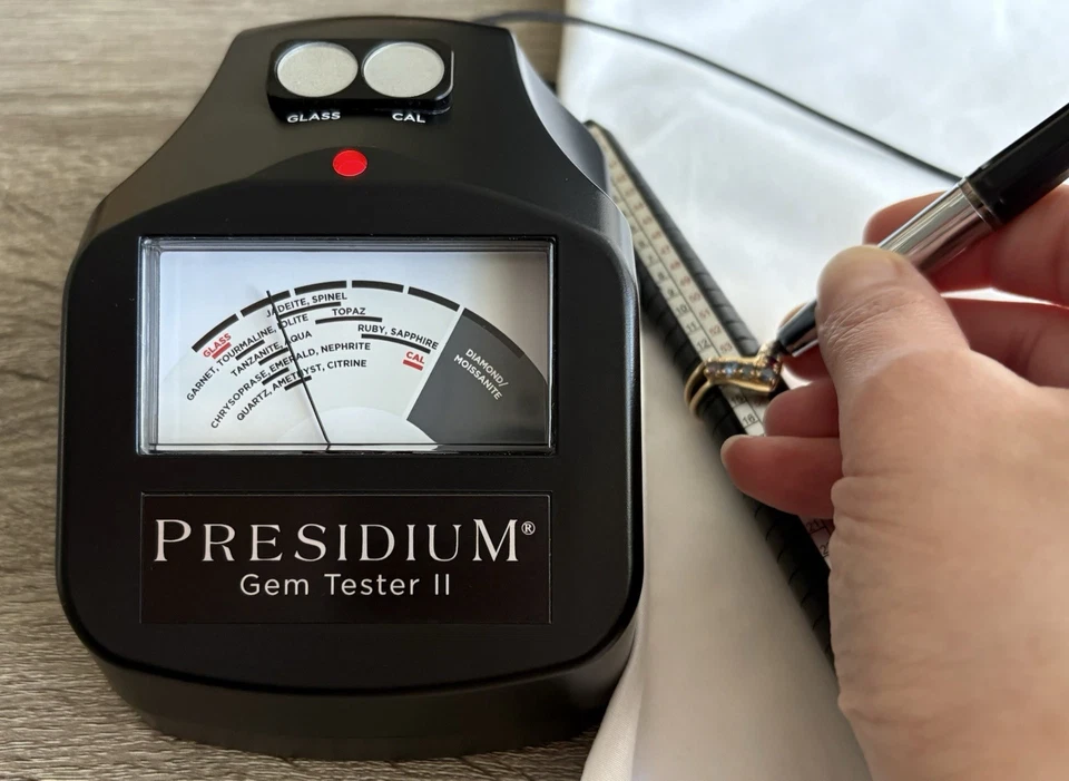 Anillo de oro amarillo de 14 quilates con múltiples piedras preciosas de 7 piedras tamaño 6,75 topacio rubí acuático 4,42 g de colección Foto 2 de 4