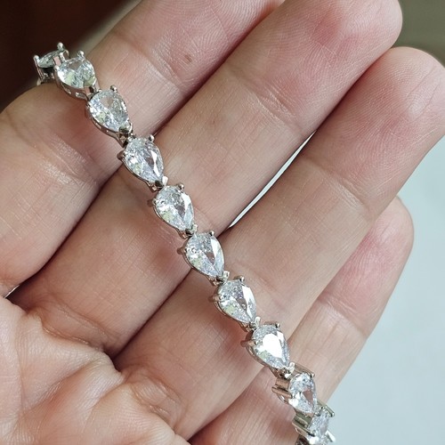 7 Inch Rhodium Plated Pear Cut Clear CZ Tennis Bracelet Gift Box - Picture 2 of 10