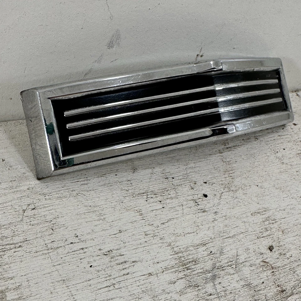 Ford Galaxy 1964 OEM MOLDURA GUARDABARROS CROMADO C4AB-16B150-B emblema Foto 2 de 4