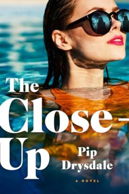 The CloseUp - Hardcover - VERY GOOD