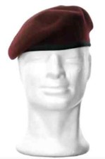 BASCO PARACADUTISTA FOLGORE VARIE MISURE COMPLETO DI FREGIO DA MONTARE