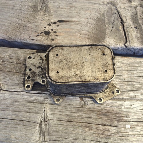 Audi A6/S6 A4/S4 A8 VW Ölkühler 059117021J