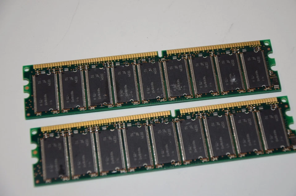 HP 256 MB DDR 266 mhz MT18VDDT3272AG-265 260654-001 AZBP4W004 - Image 3 of 4