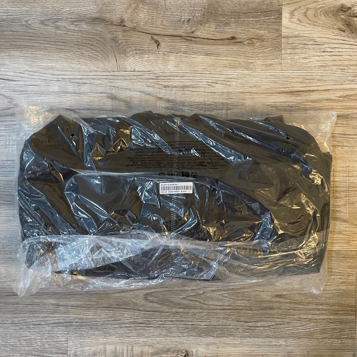 New Supreme x Bounty Hunter MA-1 Reversible Jacket Black New Supreme x Bounty Hunter MA-1 Reversible Jacket Black