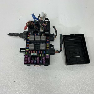 2004 OEM Ford EXPEDITION Navigator Fuse Box 4l1t-14a067-ad |S5379 | eBay